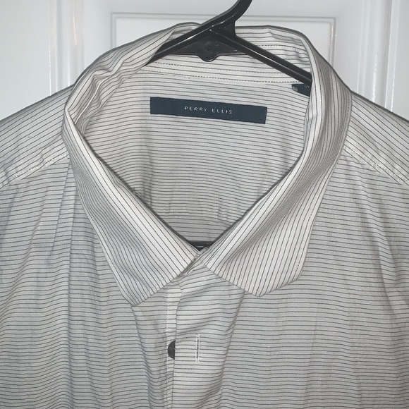 Mens XL button down - Picture 3 of 4